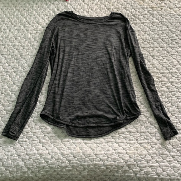 lululemon long sleeve workout top - Picture 2 of 2